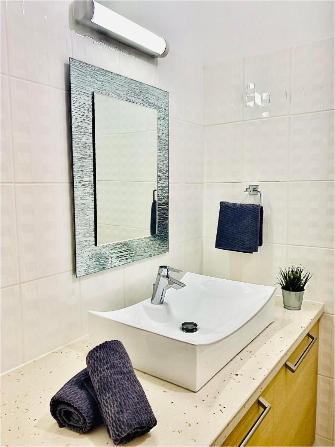 The Penthouse 401 Apartment Larnaca Ngoại thất bức ảnh